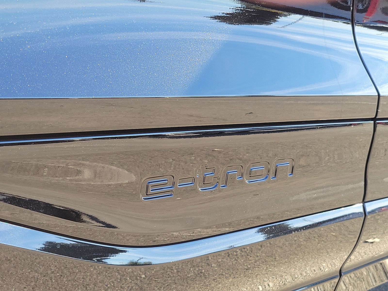 New 2025 Audi Q6 e-tron Premium image 7