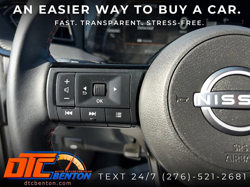 Used 2025 Nissan Kicks SR FWD image 14