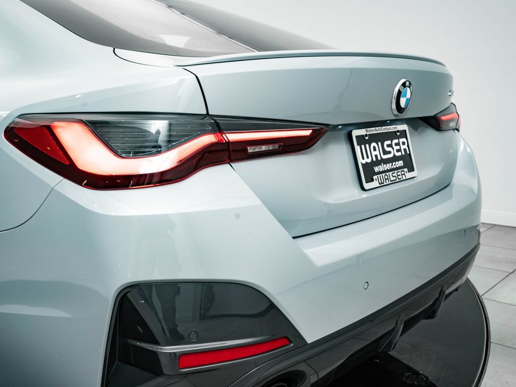 Used 2022 BMW 430i Gran Coupe w/ M Sport Package RWD image 18