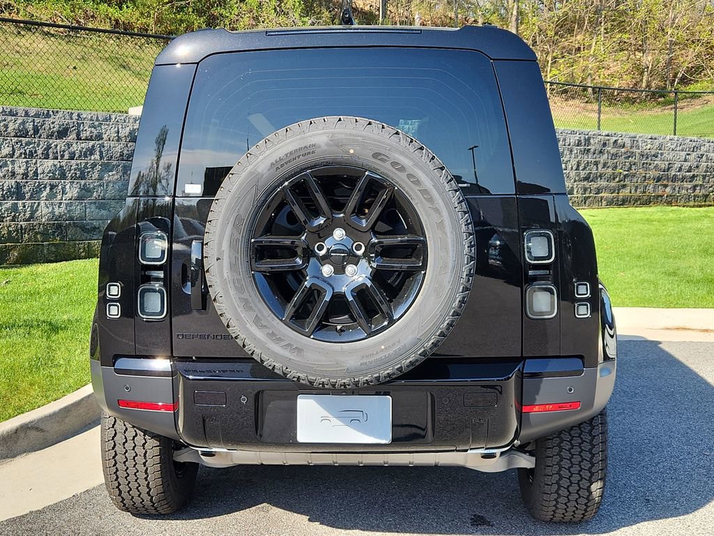 Used 2026 Land Rover Defender 110 S AWD/4WD image 7