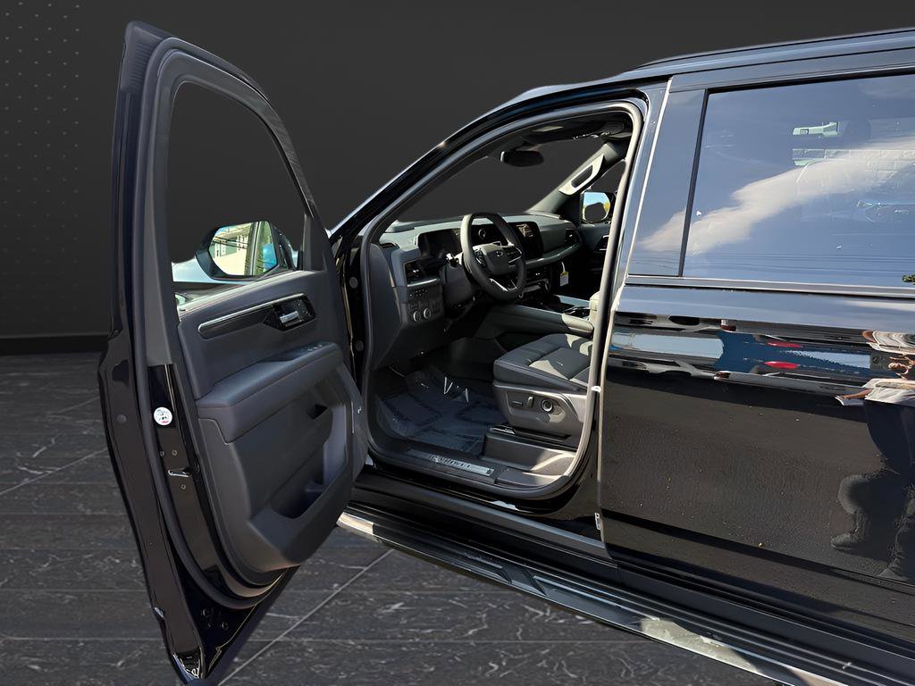 Used 2026 Chevrolet Suburban RST w/ Comfort Package image 9