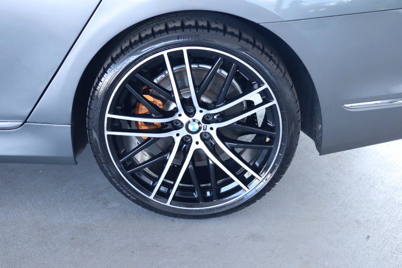 Used 2018 BMW 750i RWD image 11