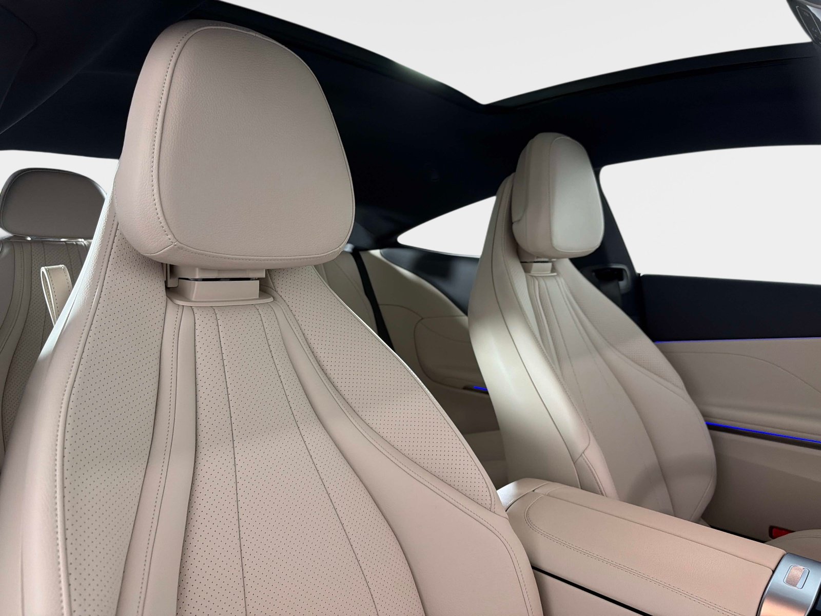 Used 2024 Mercedes-Benz CLE 300 4MATIC Coupe image 24