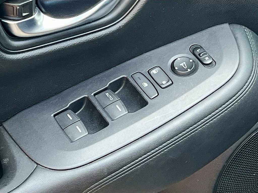 Used 2023 Honda HR-V LX image 17