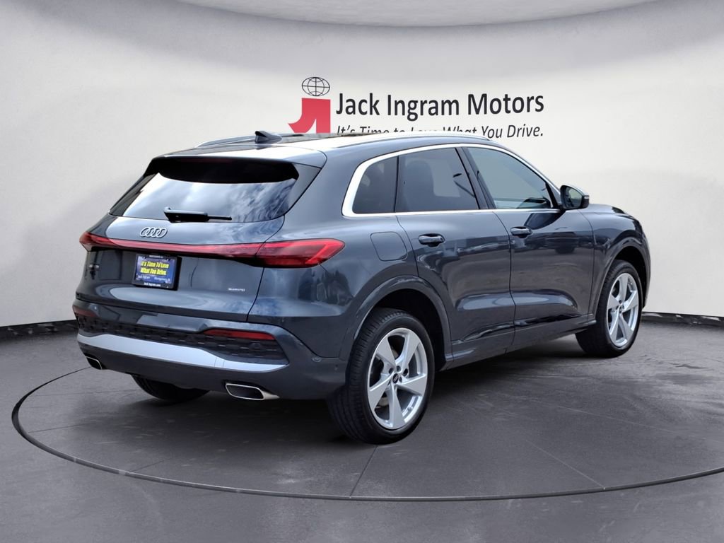 Used 2025 Audi Q5 Premium Plus w/ Premium Plus image 5