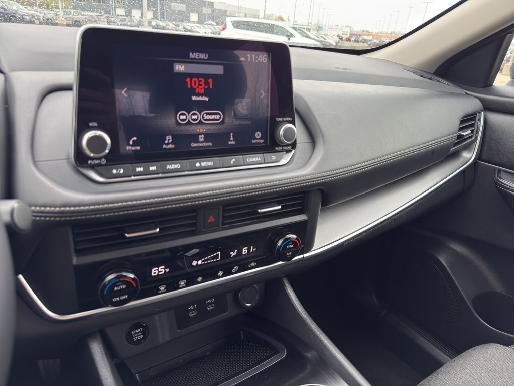 Certified 2025 Nissan Rogue SV AWD/4WD image 23