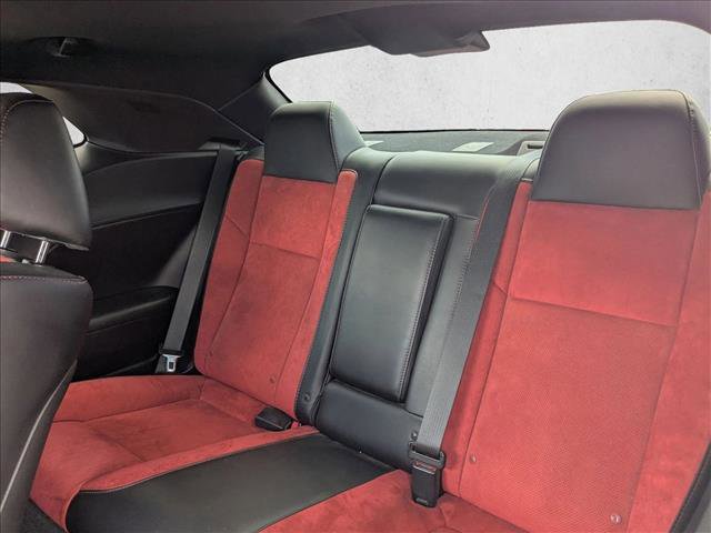 Used 2015 Dodge Challenger R/T Plus RWD image 10