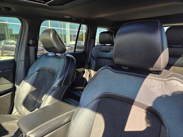 Used 2023 Jeep Grand Cherokee Altitude image 23