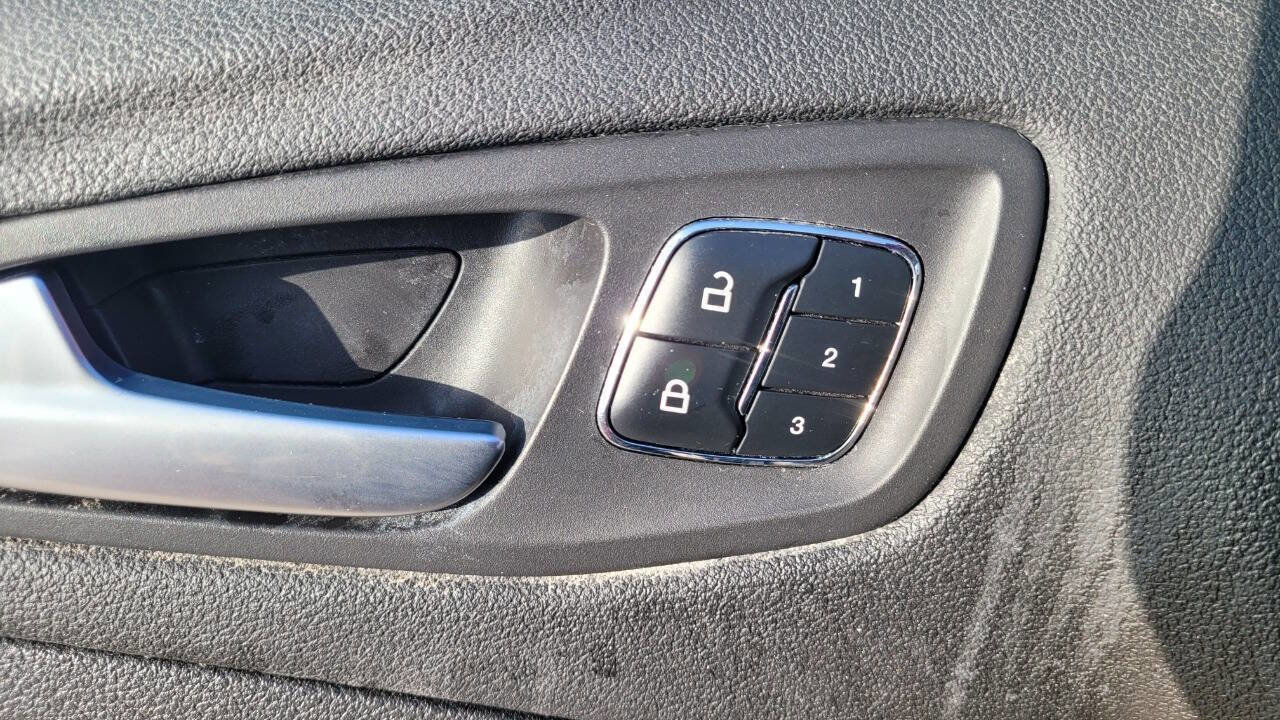 Used 2014 Ford Escape Titanium image 18