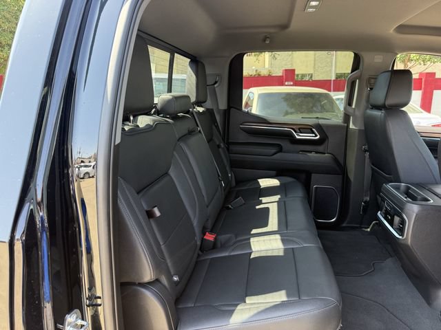 Used 2023 GMC Sierra 1500 SLT AWD/4WD image 33