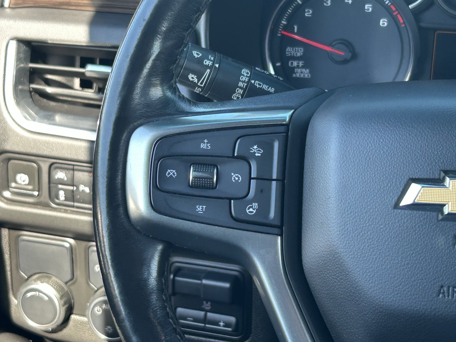 Certified 2021 Chevrolet Tahoe LT w/ LT Signature Package RWD image 24