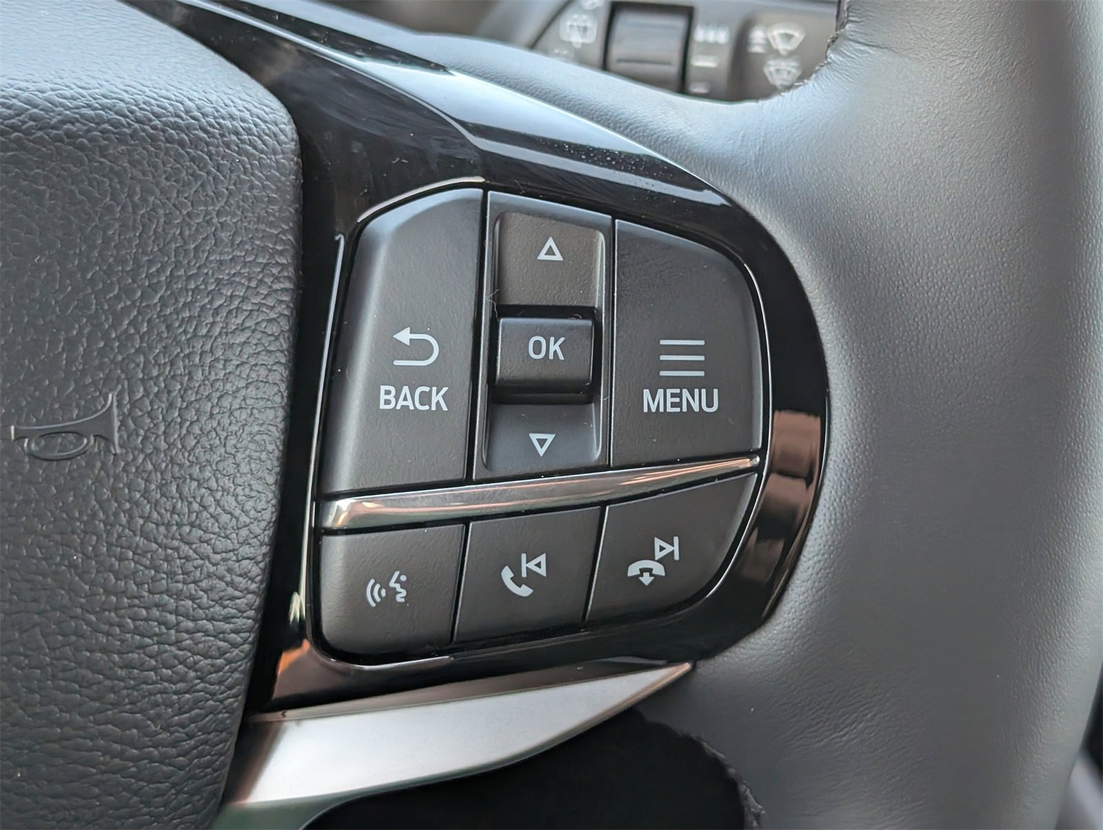 New 2026 Ford Explorer Platinum image 26