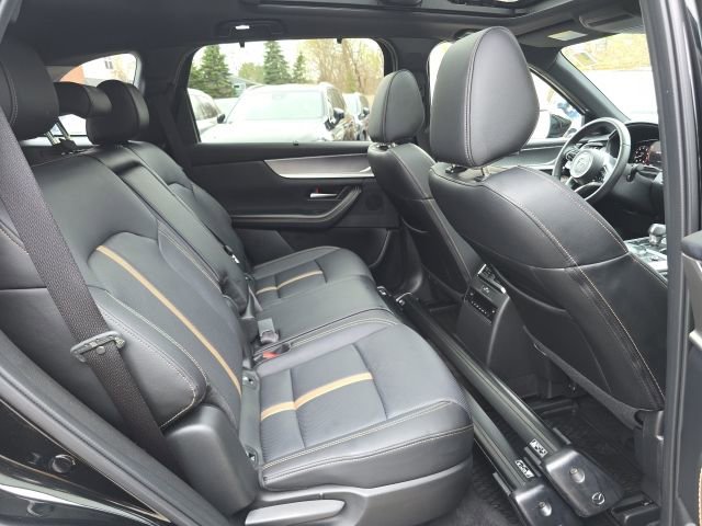 Used 2025 MAZDA CX-70 3.3 Turbo S w/ Premium Package image 18