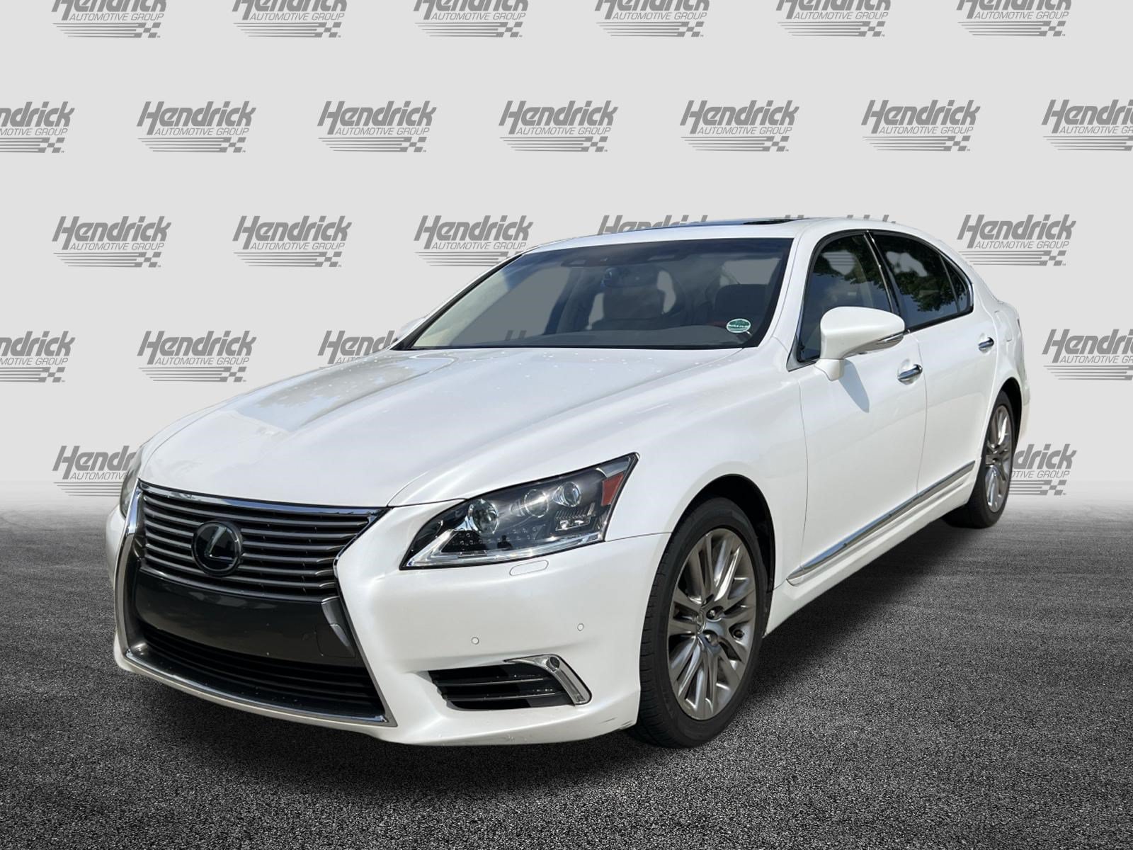 Used 2017 Lexus LS 460 L w/ Ultra Luxury Package RWD image 5