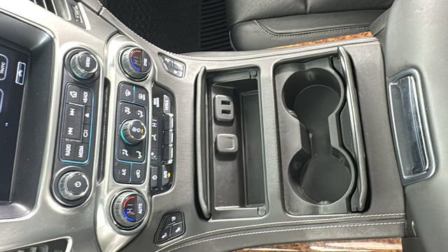 Used 2019 Chevrolet Suburban Premier image 32