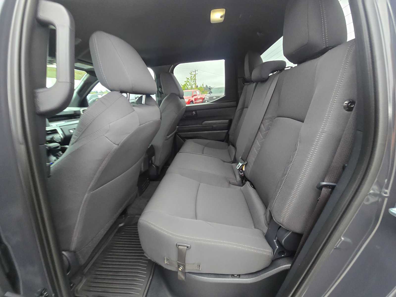 Used 2025 Toyota Tacoma SR5 AWD/4WD image 16