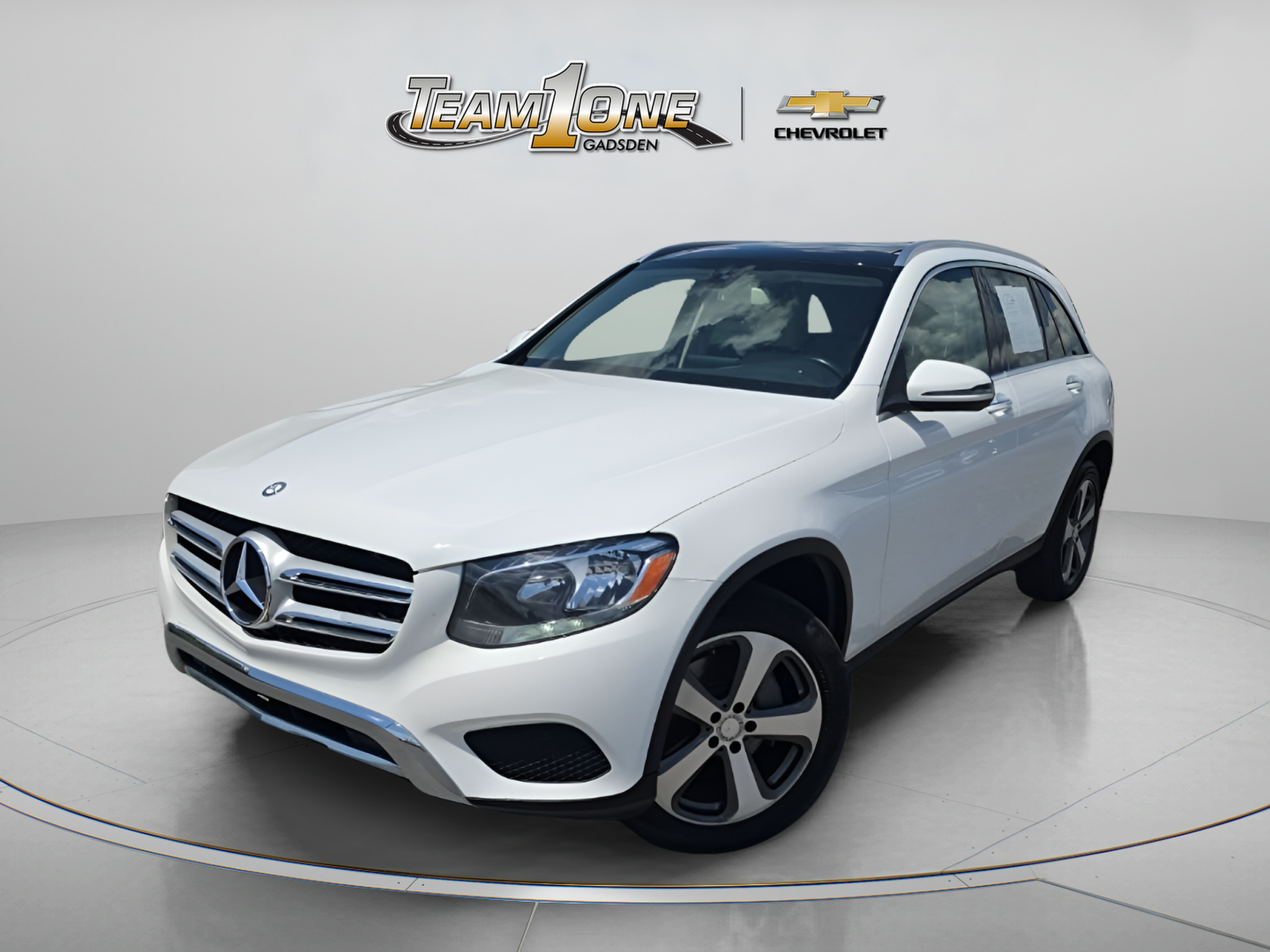 Used 2017 Mercedes-Benz GLC 300 image 4