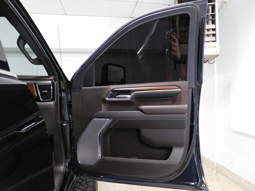 Used 2024 GMC Sierra 2500 Denali w/ Denali Reserve Package image 96