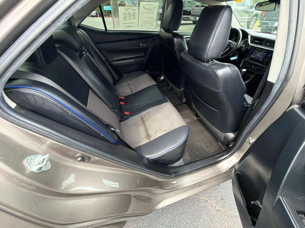 Used 2019 Toyota Corolla SE FWD image 16