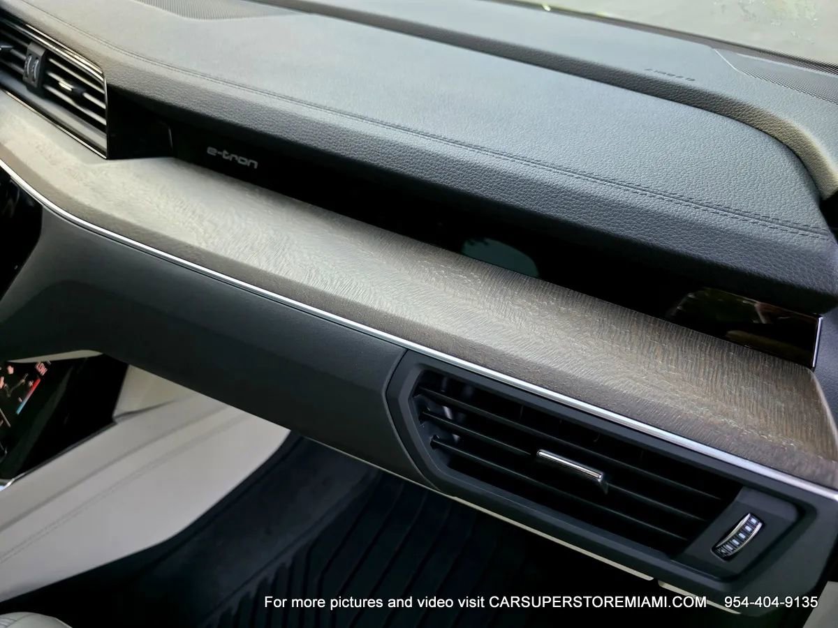 Used 2021 Audi e-tron Premium w/ Convenience Plus Package image 49