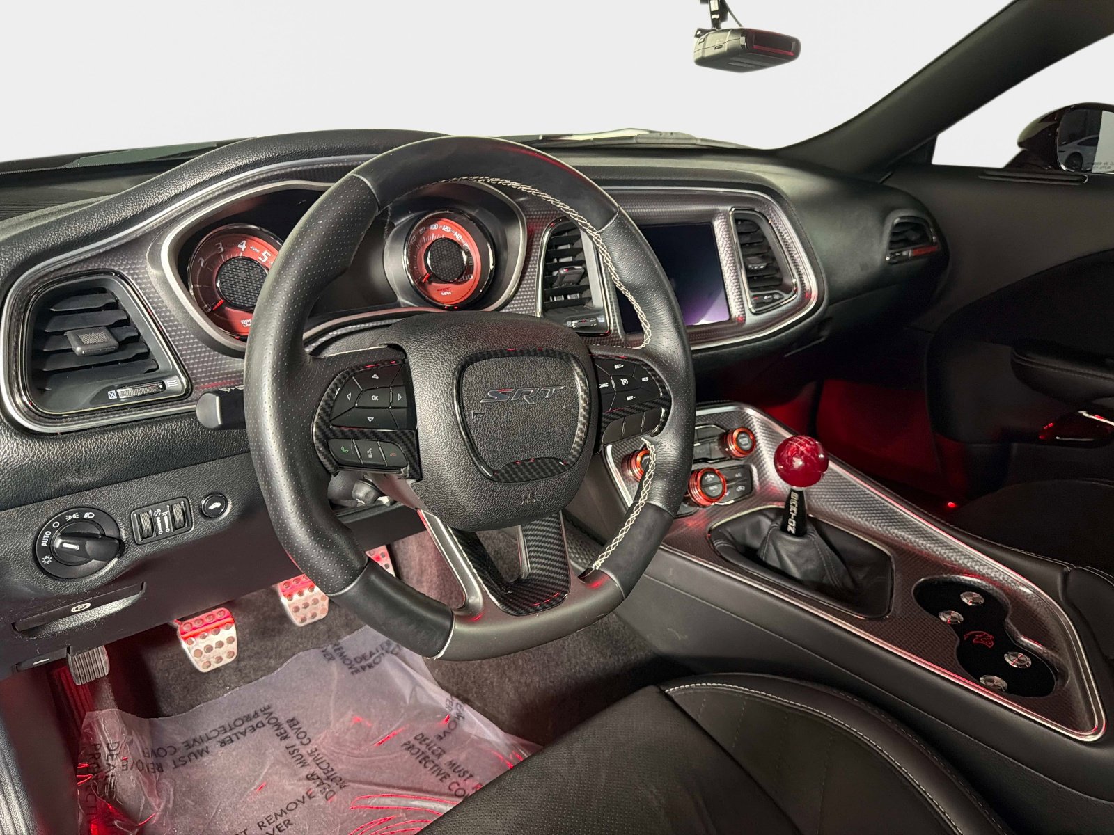 Used 2018 Dodge Challenger SRT Hellcat RWD image 30
