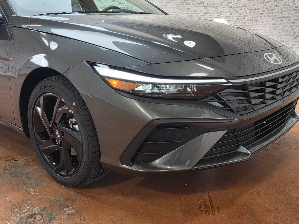 New 2026 Hyundai Elantra SEL Sport Premium FWD image 7