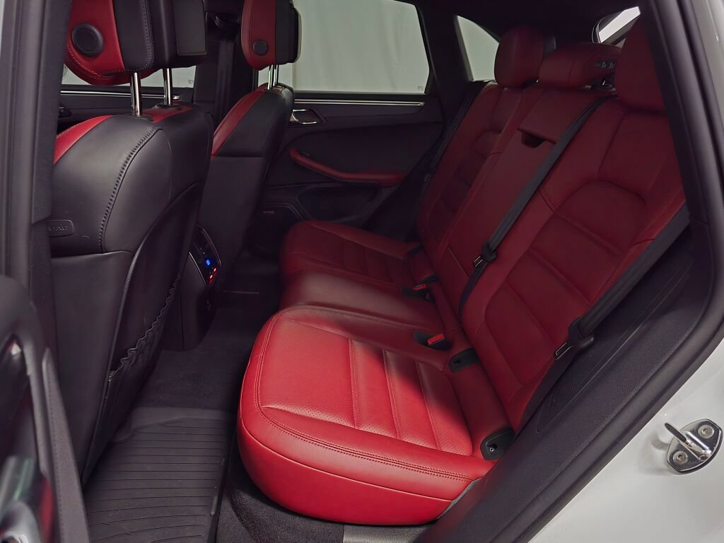 Used 2023 Porsche Macan GTS AWD/4WD image 20