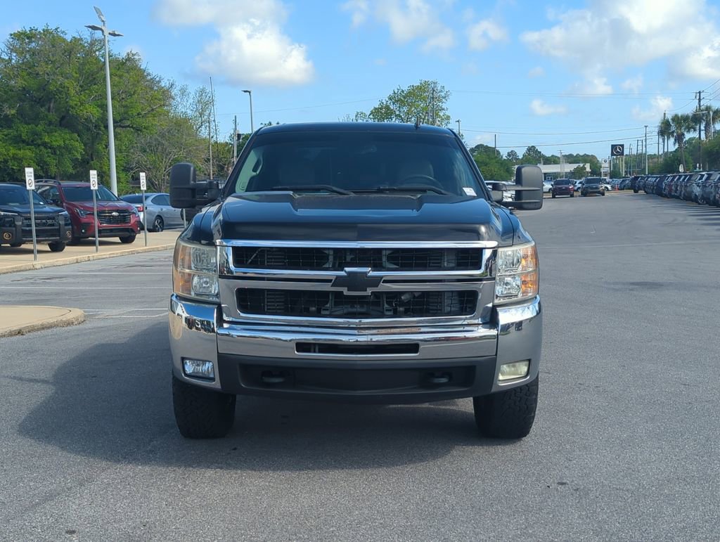 Used 2009 Chevrolet Silverado 2500 LTZ w/ Suspension Package, Off-Road image 10