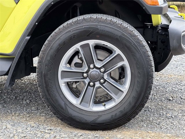 Used 2022 Jeep Wrangler Unlimited Sahara w/ Cold Weather Group image 26