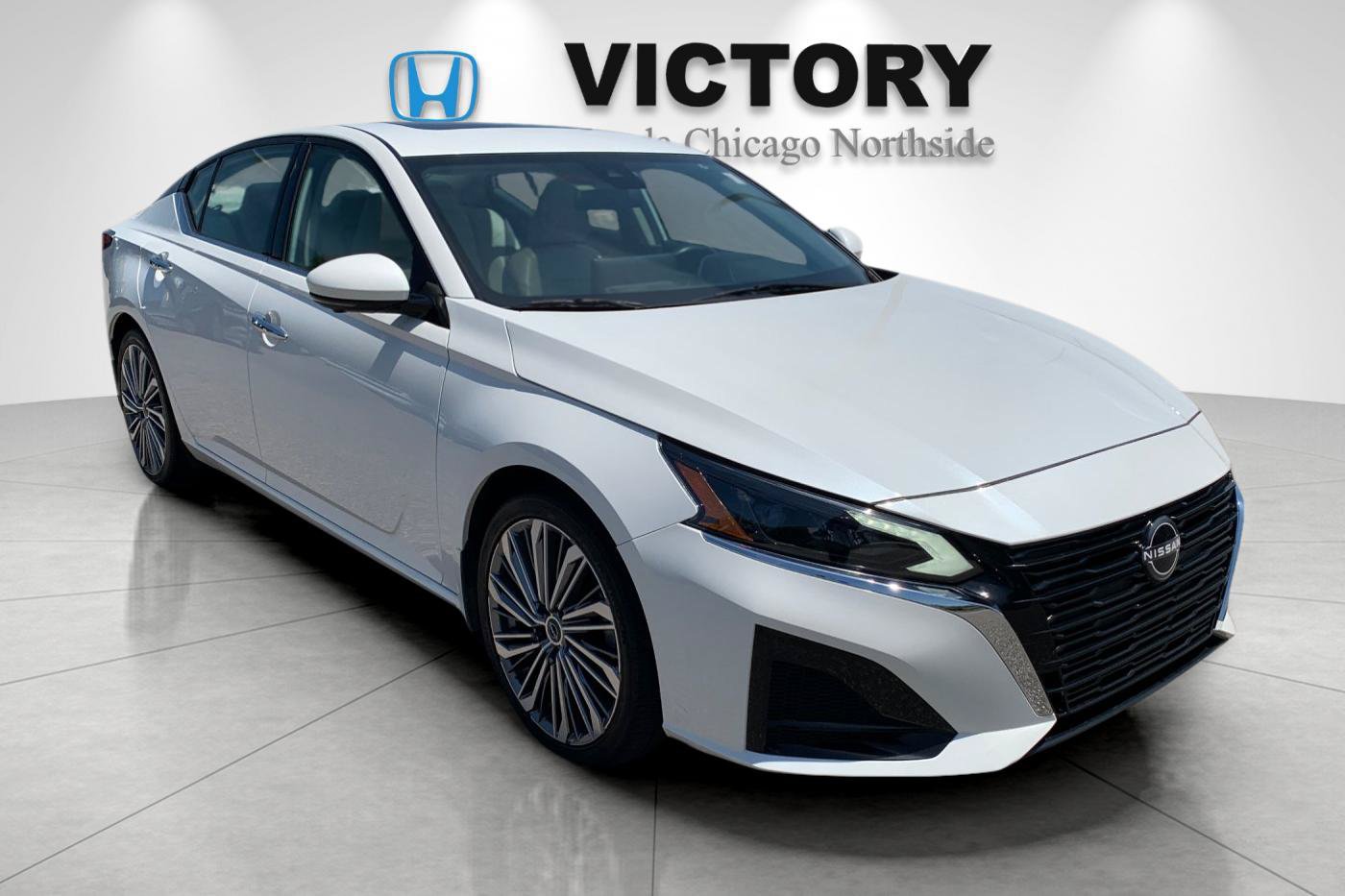 Used 2024 Nissan Altima 2.5 SL FWD image 7