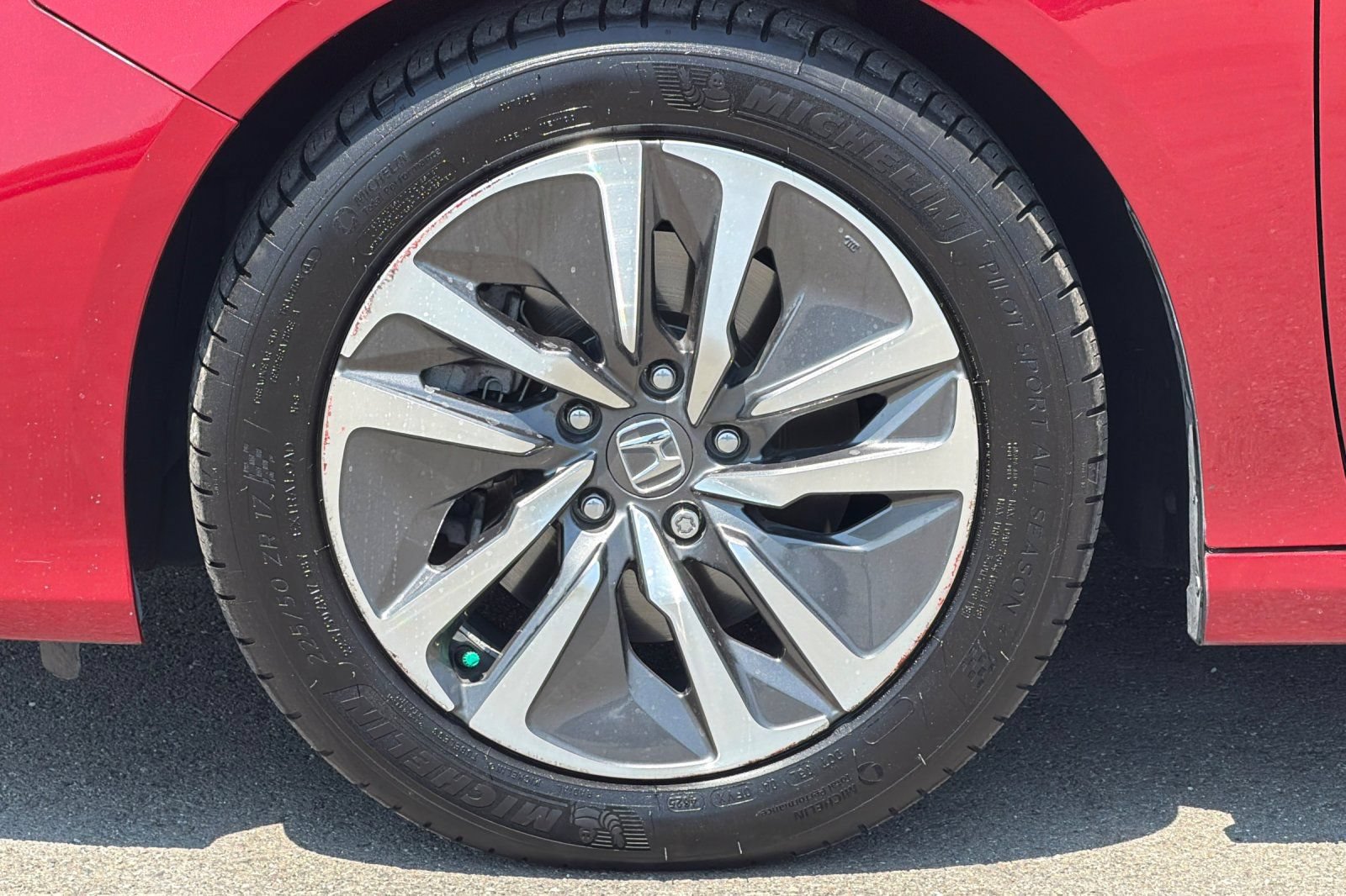 Used 2019 Honda Accord Touring image 25