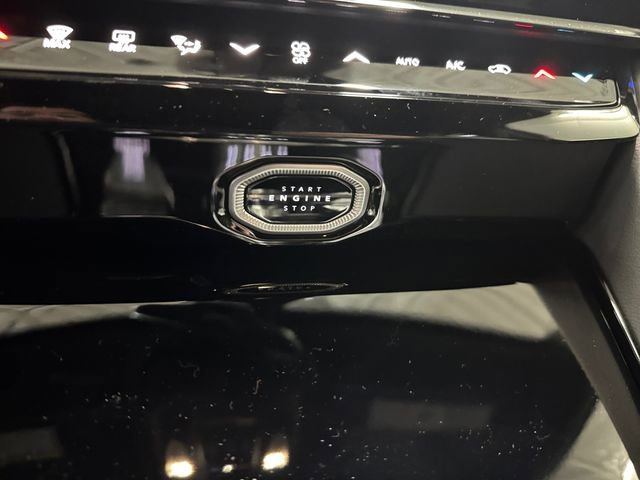 New 2026 Jeep Grand Cherokee Summit image 23