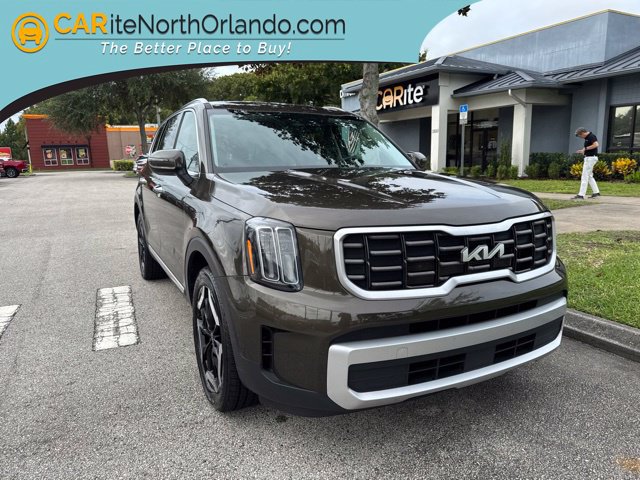 Used 2025 Kia Telluride S FWD image 1