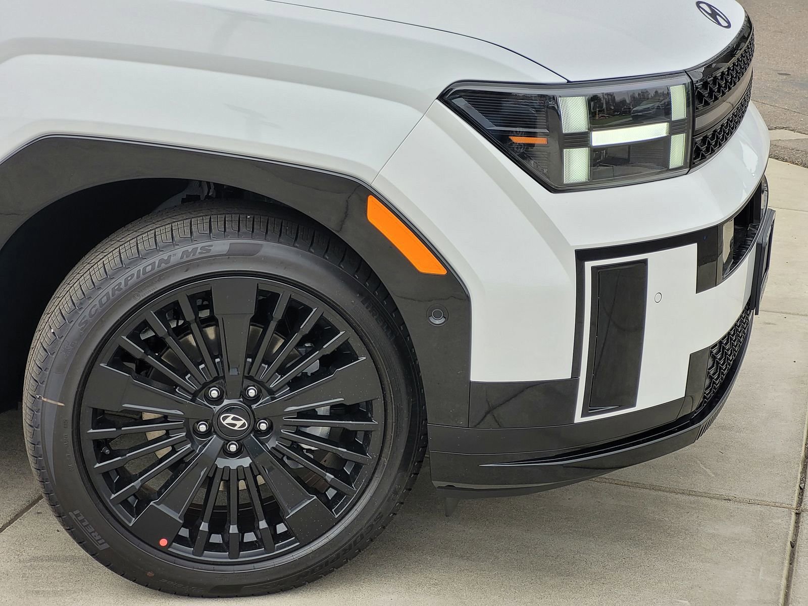 New 2026 Hyundai Santa Fe Calligraphy image 3