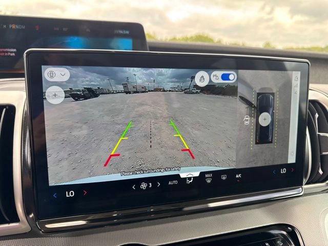 Used 2025 Ford Expedition Max Active AWD/4WD image 15