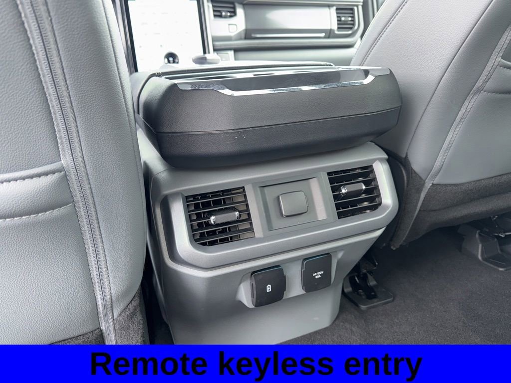Used 2025 Ford F150 Lightning Flash AWD/4WD image 7