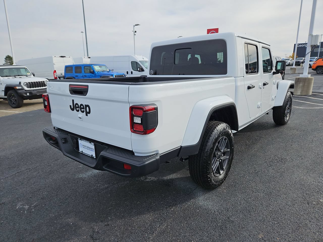 New 2026 Jeep Gladiator Sport AWD/4WD image 8