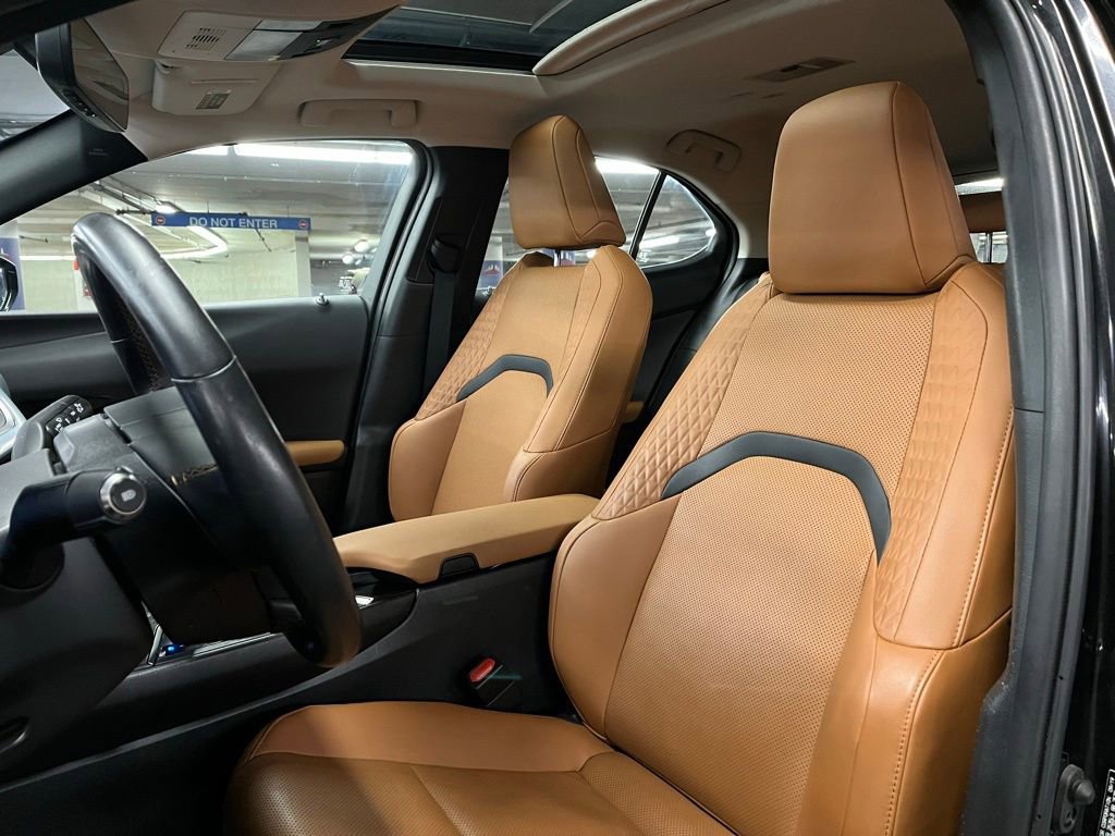 Used 2019 Lexus UX 250h w/ Premium Package image 19