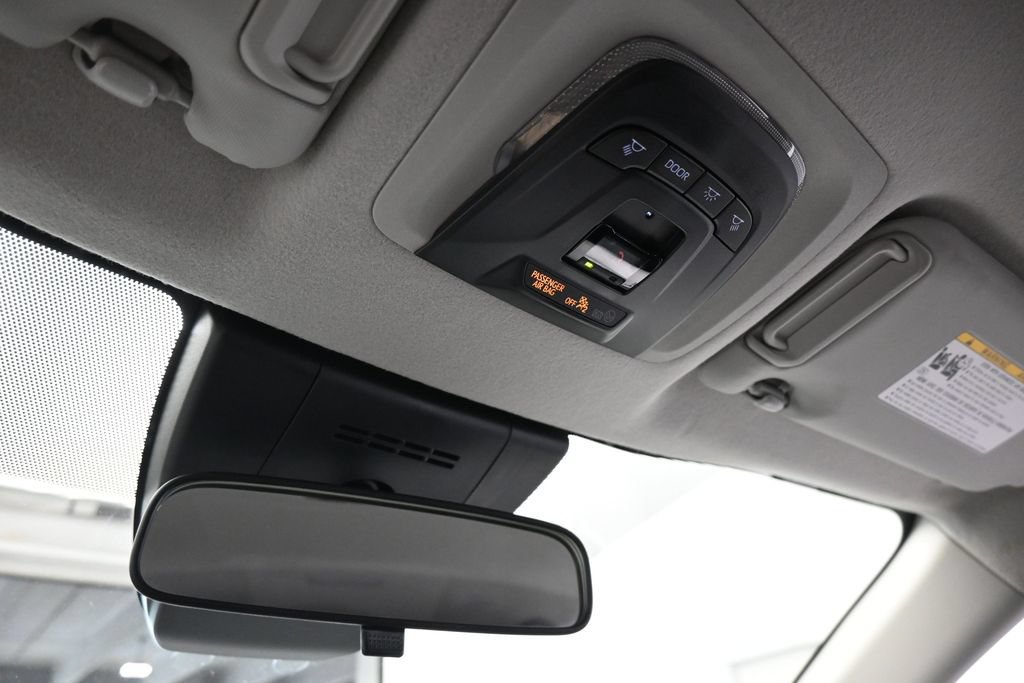 Used 2025 Toyota Corolla Cross LE FWD image 24