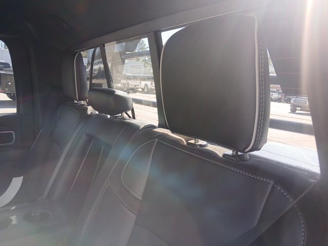 New 2026 RAM 4500 4x4 Crew Cab DRW w/ Laramie Trim Package image 17