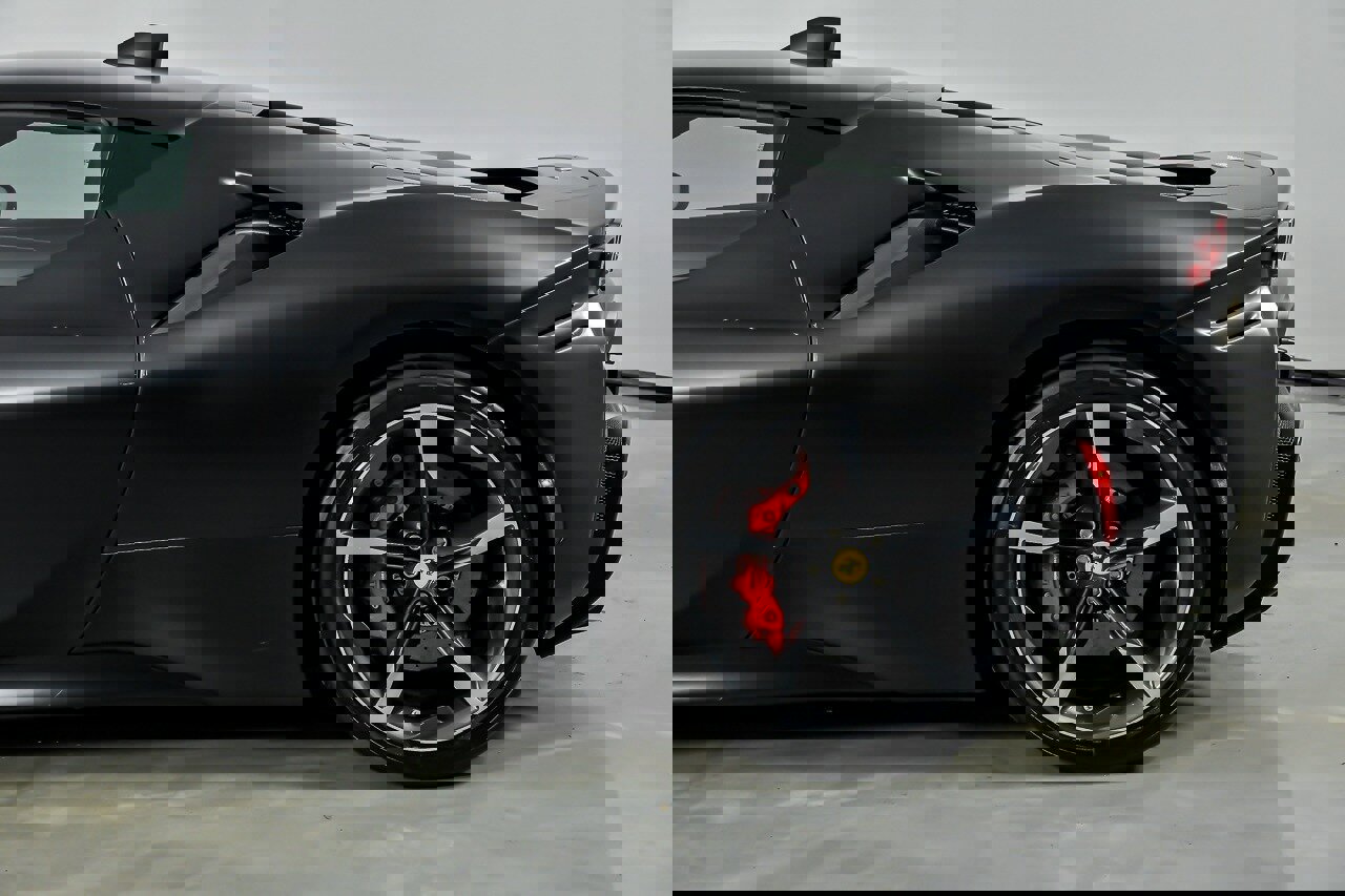 Used 2022 Ferrari SF90 Stradale image 9