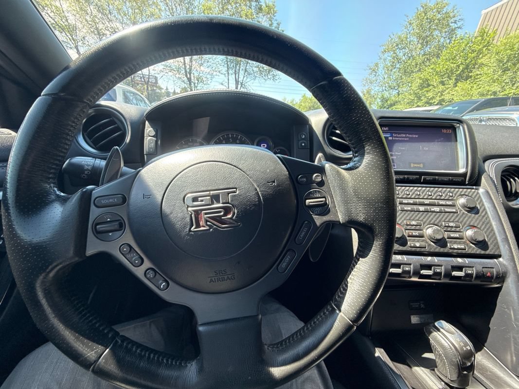 Used 2016 Nissan GT-R Premium AWD/4WD image 22