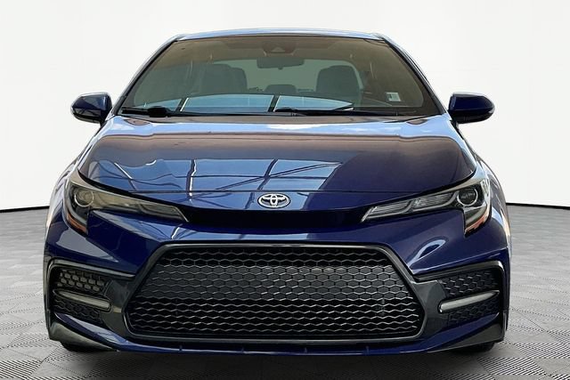 Used 2021 Toyota Corolla SE FWD image 2