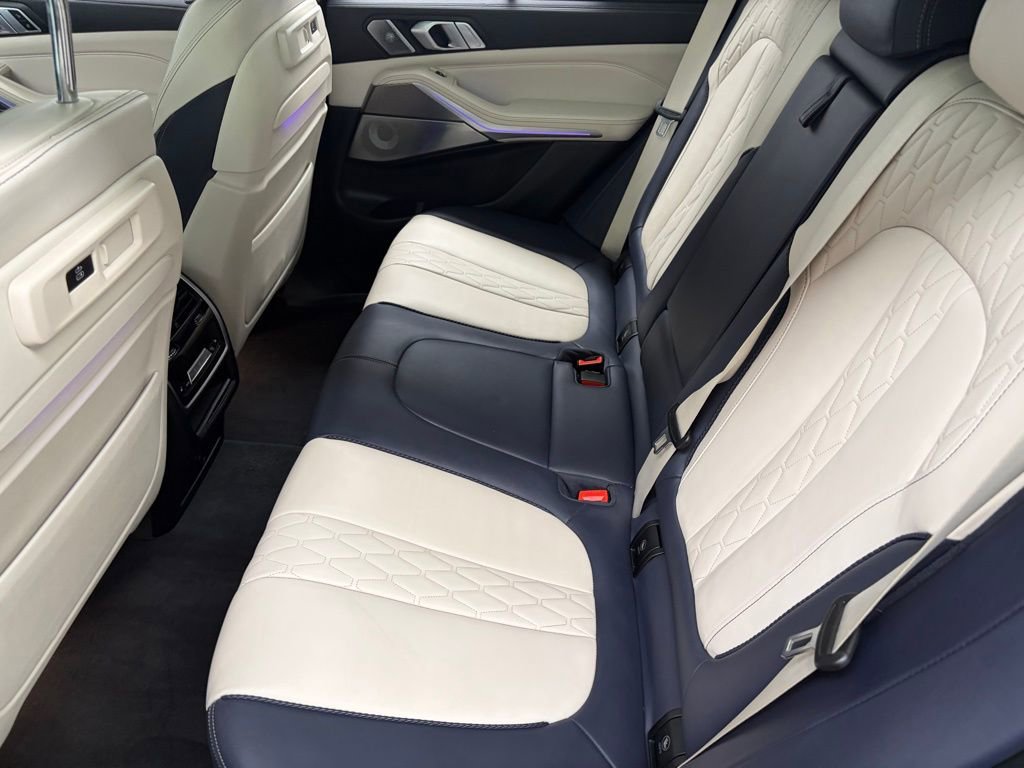 Used 2022 BMW X5 M50i w/ Executive Package image 35