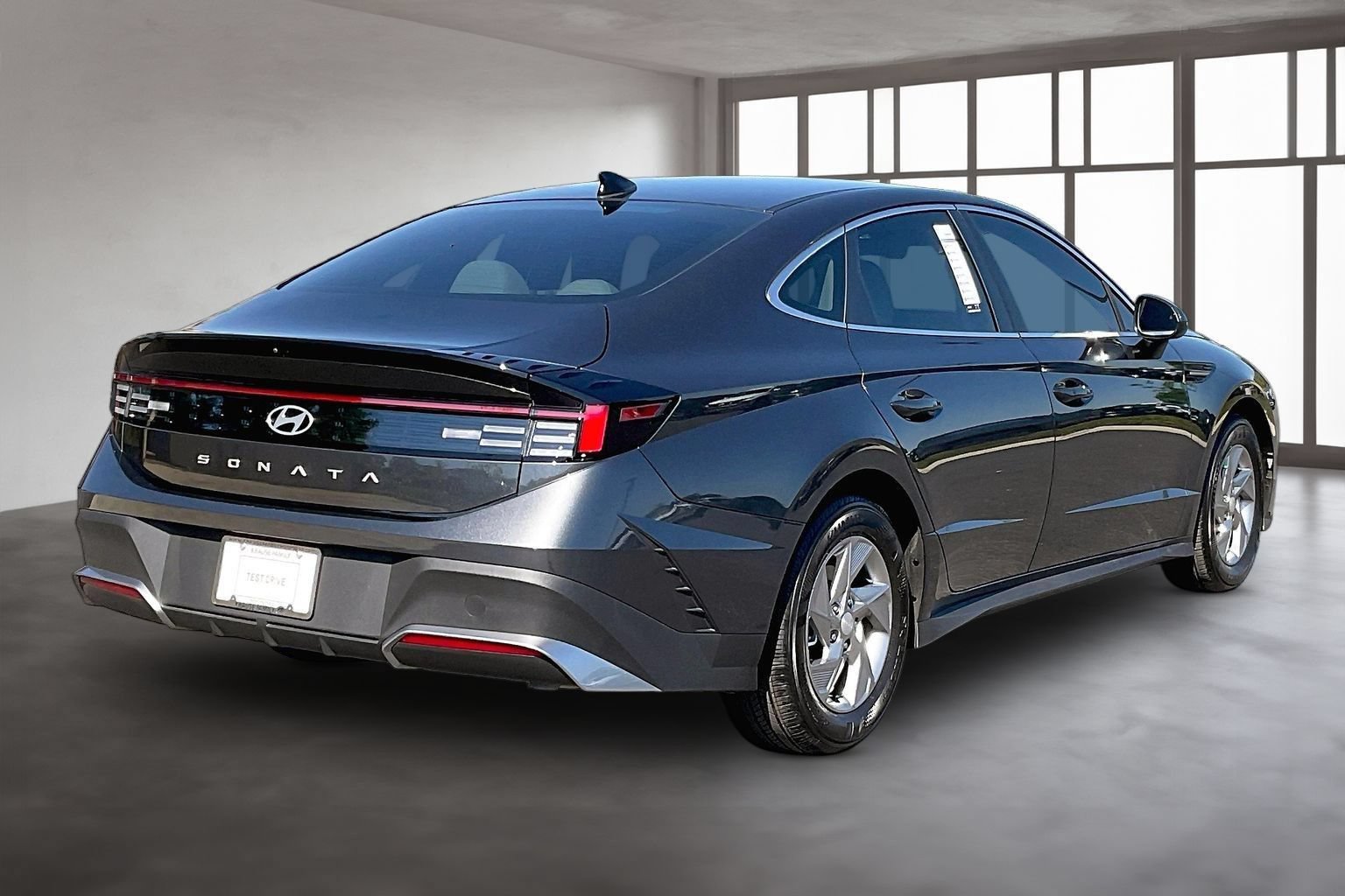 Certified 2025 Hyundai Sonata SE FWD image 6