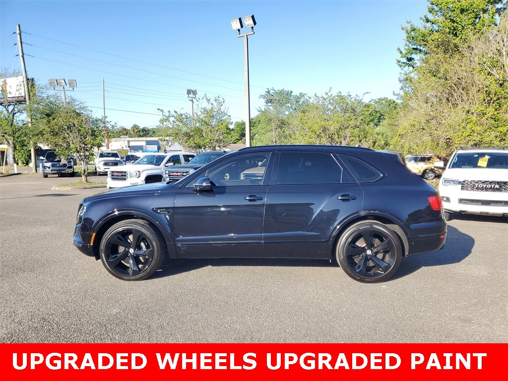 Used 2019 Bentley Bentayga image 2