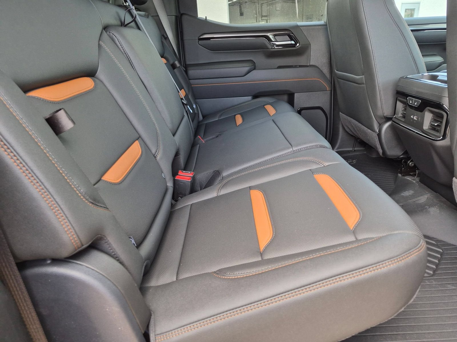New 2026 GMC Sierra 1500 AT4 w/ AT4 Premium Package AWD/4WD image 27