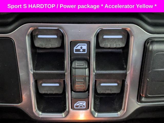 Used 2024 Jeep Wrangler Unlimited Sport AWD/4WD image 22