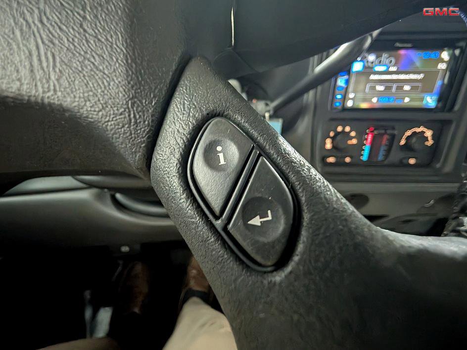 Used 2006 GMC Sierra 1500 SLE w/ Onstar Plus Package image 27