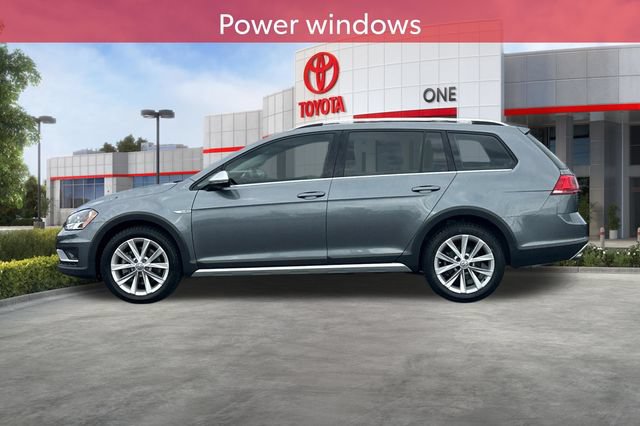 Used 2017 Volkswagen Golf Alltrack SE AWD/4WD image 9